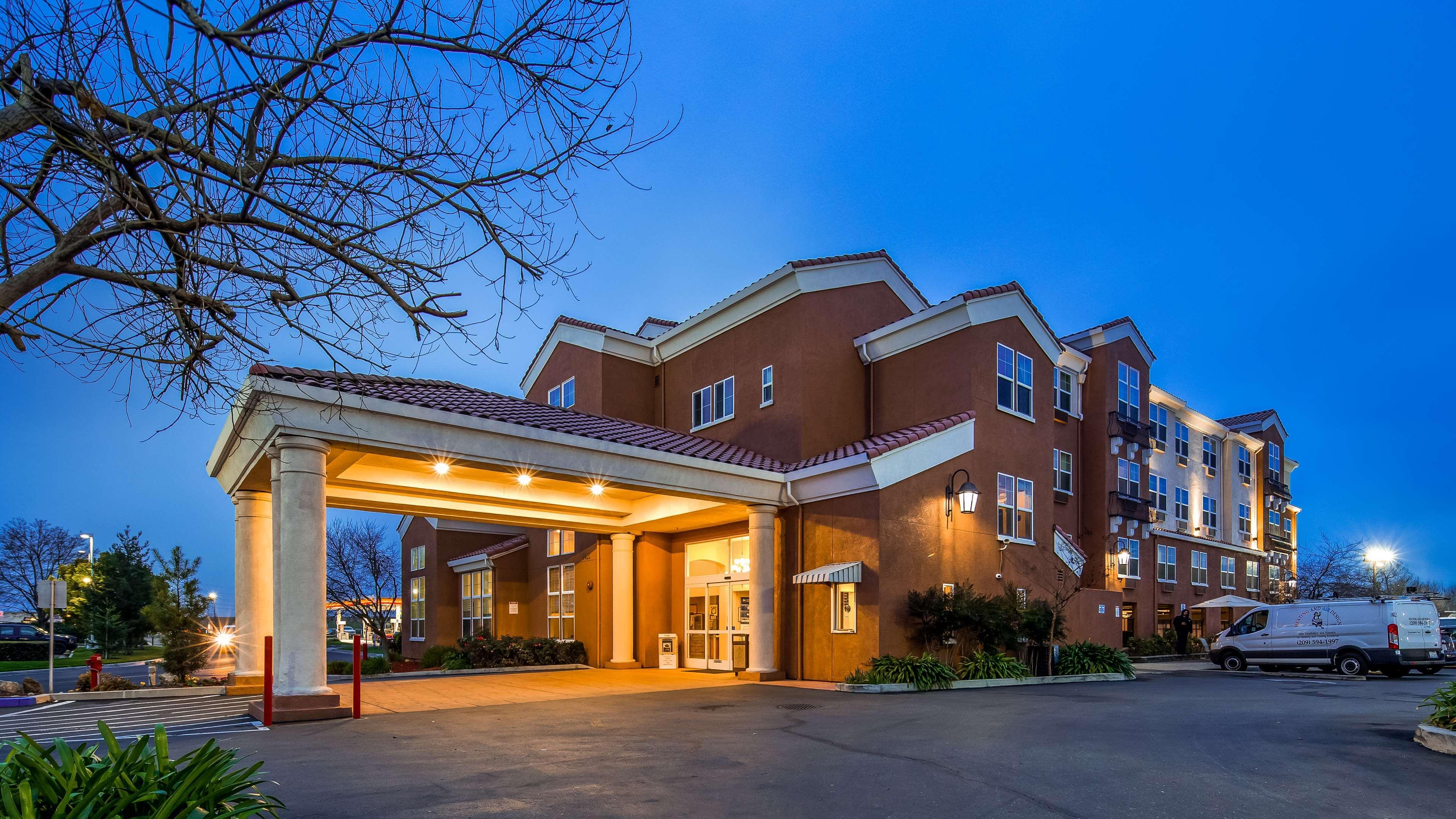 Best Western I-5 Inn & Suites Lodi Exteriér fotografie